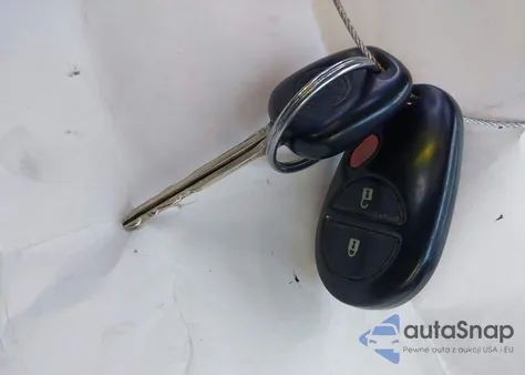 2011 Toyota Tacoma Prerunner V6 z USA, uszkodzony, nr VIN 3TMJU4GN2BM110694